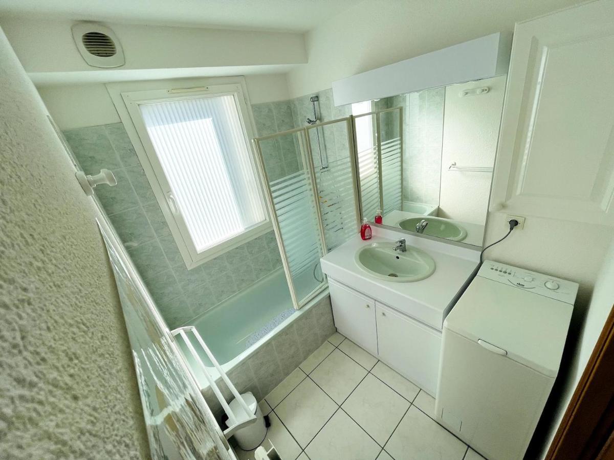 Appartement Lumineux Proche Plage Et Parking Savines Luaran gambar